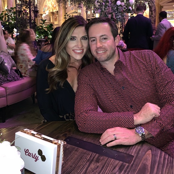 Meet your Posher, Carly - Picture 1 of 1